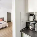 Central Apartment With Terrace And A Free Parking